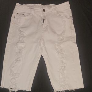 White Cropped Distressed Jeans with Frayed Hems